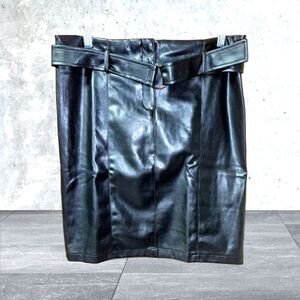 NWOT DALIA Women's Black Shiny Belted Mini Skirt